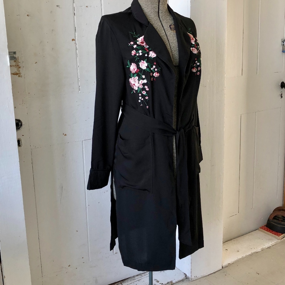 Fate by LFD Black Embroidered Duster Coat Kimono